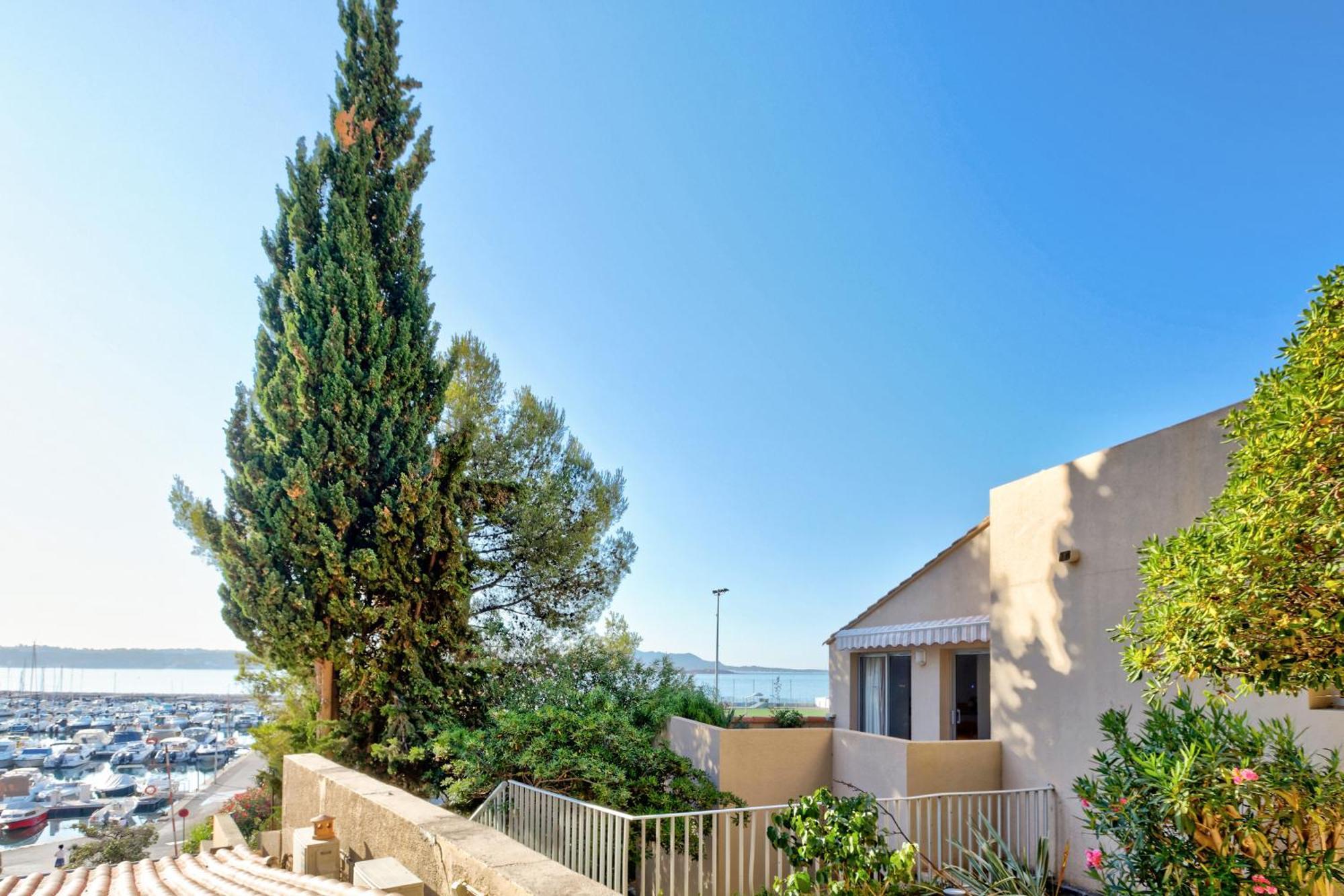 Residence Pierre & Vacances Bandol Port Экстерьер фото